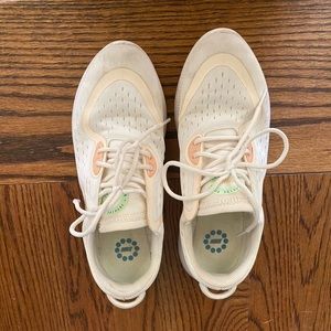 COPY - White Nike Running Shoes Size 7